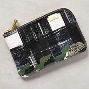 🆕KESTREL Roaming Hedgehog 🦔 Pouch Wristlet